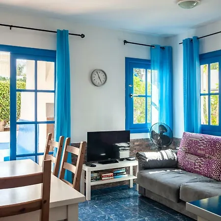 Apartamento Los Bresos Fanabe 阿德耶
